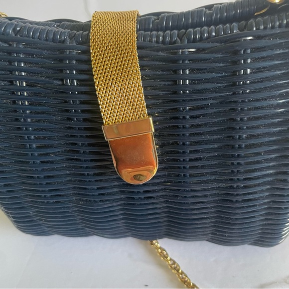 Vintage Au Courant Woven Basket Shoulder Purse Navy Blue w/ Gold Details - Picture 4 of 16